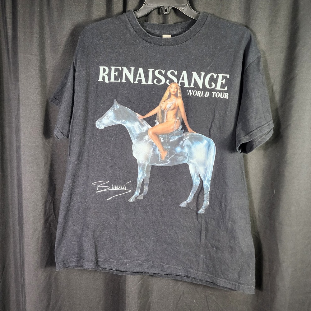 Beyonce Renaissance World Tour 2023 T Shirt Black Cotton Size Medium Collectible